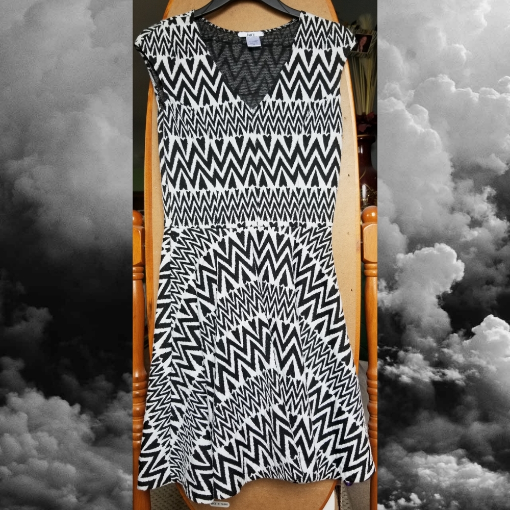 Casual mini dress bar III